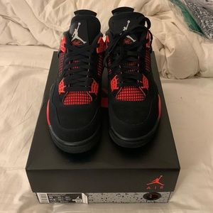Air Jordan 4 Retro